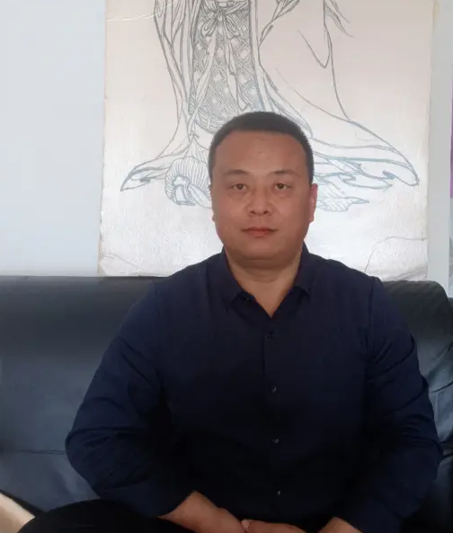 徐铭疆