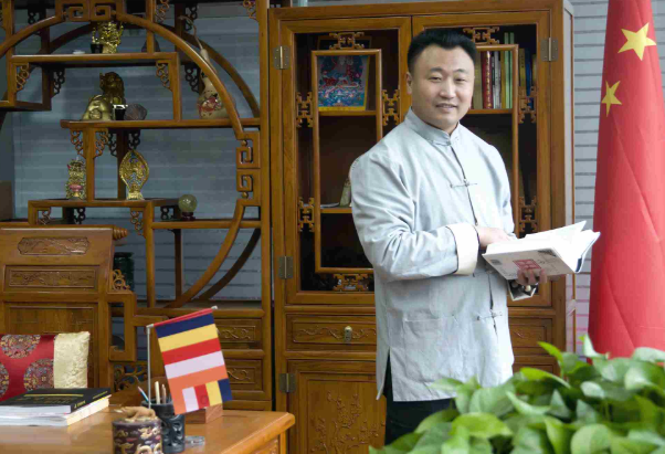 李亮德