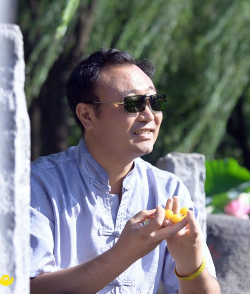 李亮德