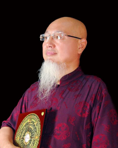 李怡江