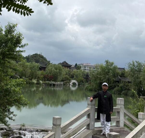 蒋臣老师