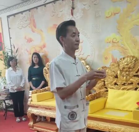 唐炜昇