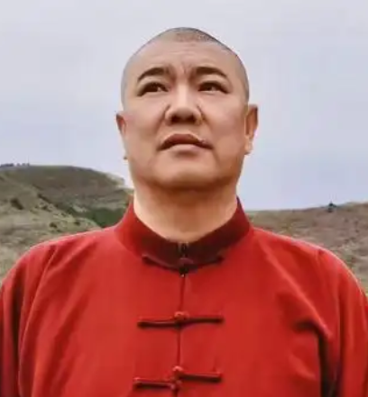 魏银君