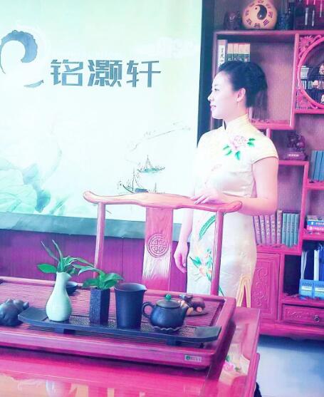 丁思涵